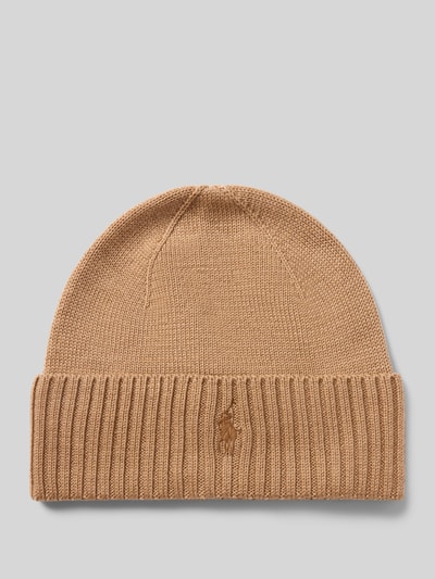 Produktfoto, Mütze aus reiner Wolle von Polo Ralph Lauren in Beige mit feiner Strickstruktur und gesticktem Logo auf dem Umschlag.