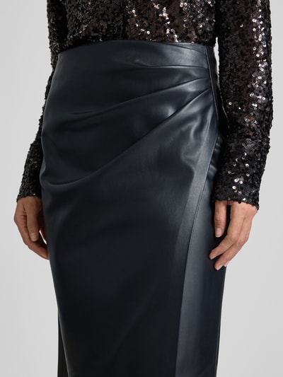 Christian Berg Woman Selection Spódnica midi z imitacji skóry z zamkiem błyskawicznym z tyłu Czarny 3