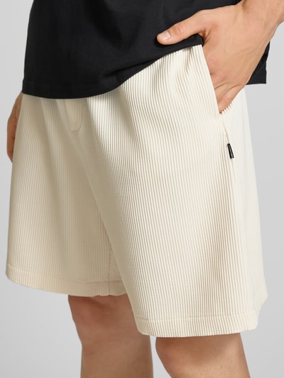 REVIEW Shorts mit Strukturmuster Ecru 3