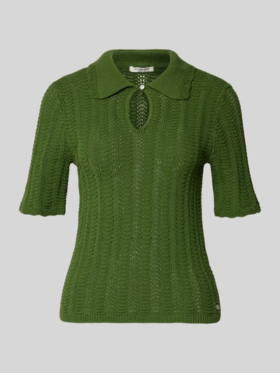 Produktfoto, Strickshirt mit Umlegekragen und Schlüsselloch-Ausschnitt von Scotch & Soda im Slim-Fit aus grünem Baumwoll-Mix, 1/2-Arm.