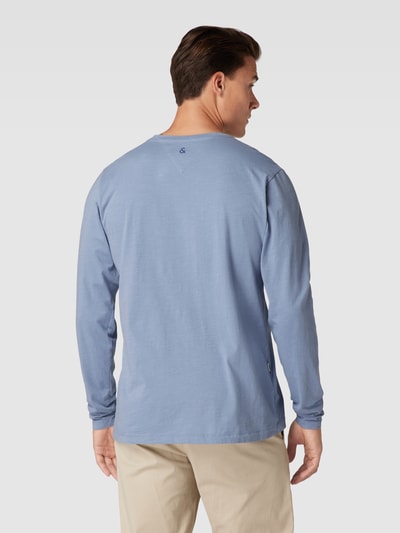 Colours & Sons Longsleeve mit Label-Stitching Modell 'HENLEY' Rauchblau 5