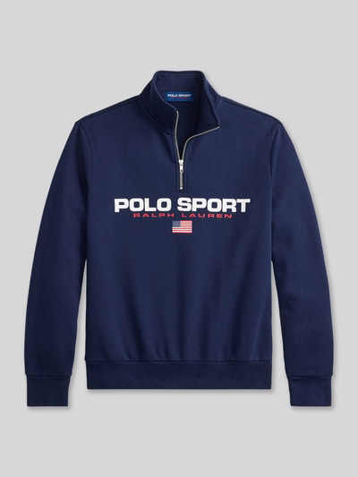 Produktfoto, dunkelblauer Relaxed Fit Troyer aus Baumwoll-Mix von Polo Ralph Lauren mit weißem Label Print, kurzem Reißverschluss und Rippenbündchen.