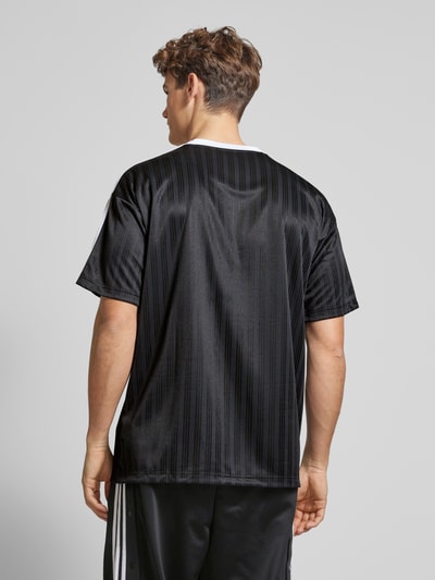 adidas Originals T-Shirt mit geripptem Rundhalsausschnitt Black 5