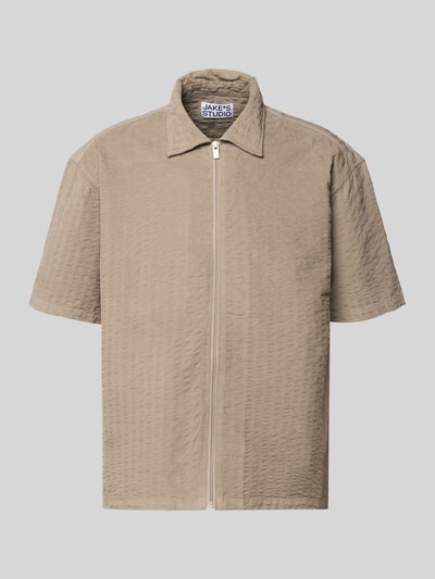 Produktfoto, Regular Fit Freizeithemd mit Strukturmuster von JAKE*S STUDIO MEN in Beige, Elastischer Baumwoll-Mix, Kentkragen, Kurzärmelig, Reißverschluss.