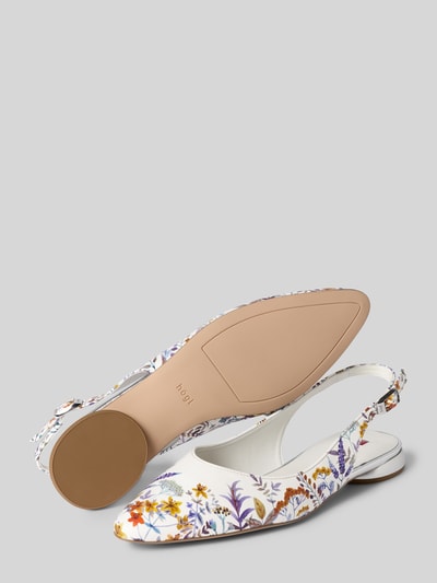 Produktfoto, Slingbacks aus Leder mit Dornschließe von Högl, wit leer met meerkleurig bloemenpatroon, licht afgeronde vorm, riempje met doornsluiting en labeldetail, licht gestructureerde zool, hakhoogte maat 40: 2 cm, schachtbreedte maat 40: 6 cm