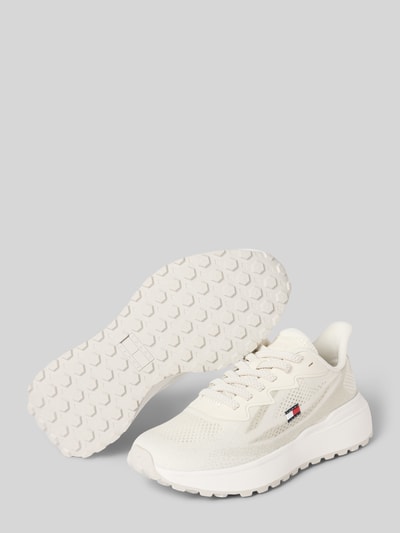 Produktfoto, Low Top Sneaker in mesh-look van Tommy Jeans, afgeronde punt van de schoen, plat, labelprint, vetersluiting