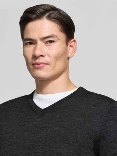 Christian Berg Men Strickpullover aus Woll-Mix mit V-Ausschnitt Anthrazit Melange 3