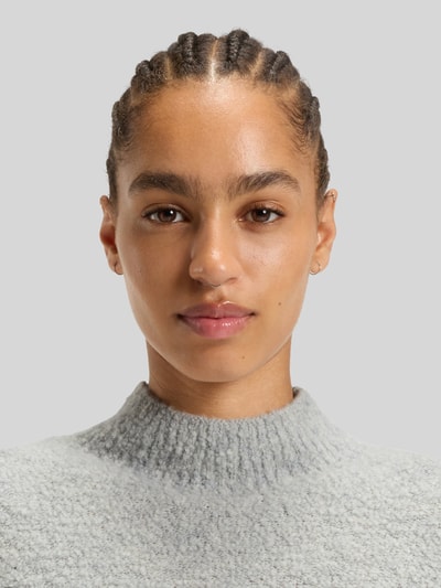 BOSS Sweter z dzianiny o kroju regular fit z mieszanki wełny i kaszmiru model ‘FUBRINA’ Jasnoszary melanż 3