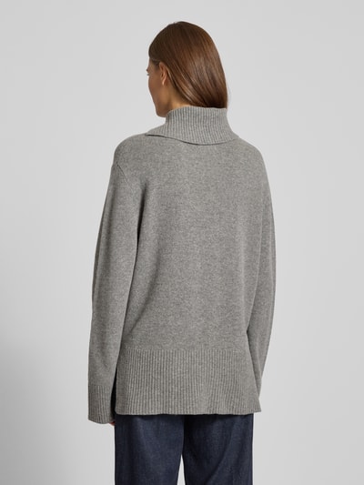 Christian Berg Woman Strickpullover aus Lanawolle mit Rollkragen und Seitenschlitzen Mittelgrau Melange 5