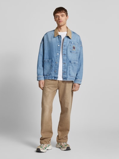 Tommy Jeans Relaxed Fit Jeansjacke mit Kontrast-Kragen Hellblau 1