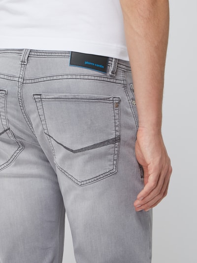 Pierre Cardin Tapered Fit Jeans mit Stretch-Anteil Modell 'Lyon' - ‘Futureflex’ Hellgrau 3