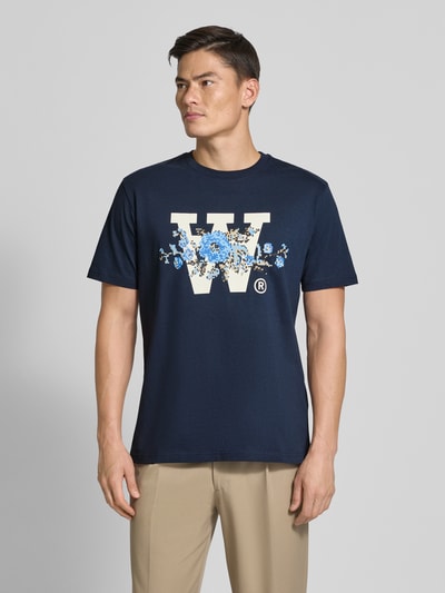 Wood Wood T-shirt met motief- en logoprint, model 'Ace' Donkerblauw - 4