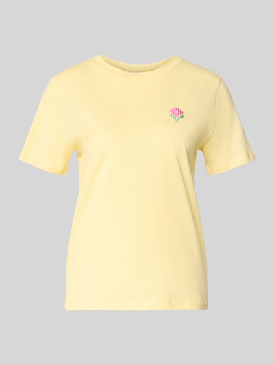 Produktfoto, Damen T-Shirt mit floralem Stitching Modell 'Aminna' von ICHI in zartem Gelb, Reine Baumwolle, taillierte Passform, Rückenlänge 58 cm bei Größe S.