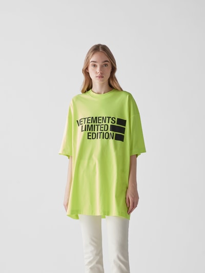 VETEMENTS Oversized T-Shirt mit Brand-Print Neon Gelb 6