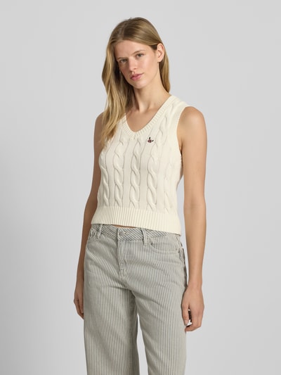 Review Pullunder mit Zopfmuster und V-Ausschnitt Offwhite 4