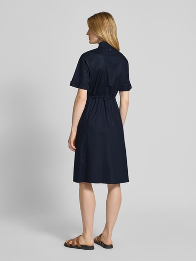 Marc Cain Knielanges Kleid mit Bindegürtel Marine 5