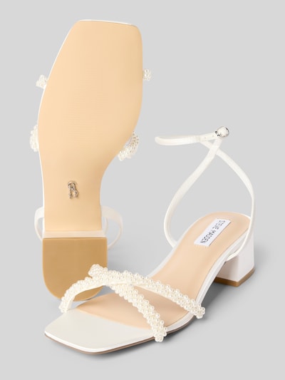 Produktfoto, Sandaletten mit Strasssteinbesatz Modell 'Gabby' von Steve Madden, białe, zaokrąglony krój, pasek z klamrą, gładka podeszwa, obcas 5 cm w rozmiarze 40, szerokość w rozmiarze 40: 6 cm