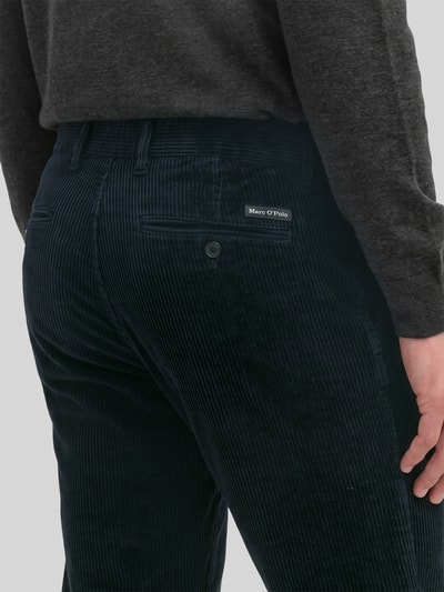 Marc O'Polo Spodnie sztruksowe o kroju tapered fit z bawełny z zakładkami w pasie Granatowy 3