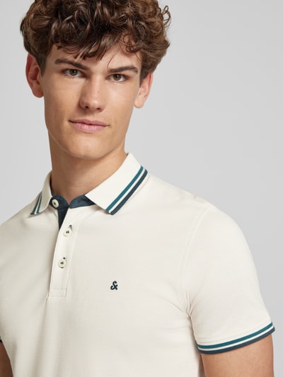 Jack & Jones Slim Fit Poloshirt mit Logo-Stitching Modell 'PAULOS' Beige 3