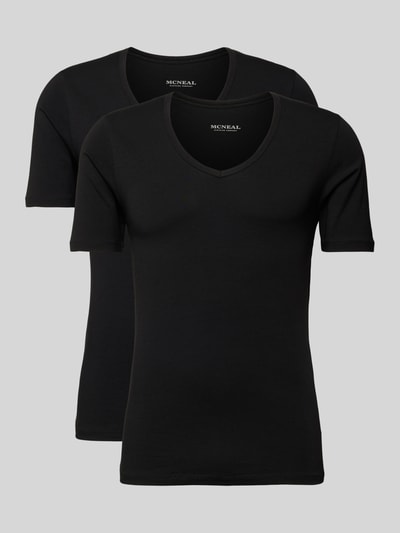Produktfoto, zwei schwarze Herren T-Shirts mit V-Ausschnitt von MCNEAL aus Baumwoll-Mix mit Stretch-Anteil, Regular Fit, Teilungsnähte