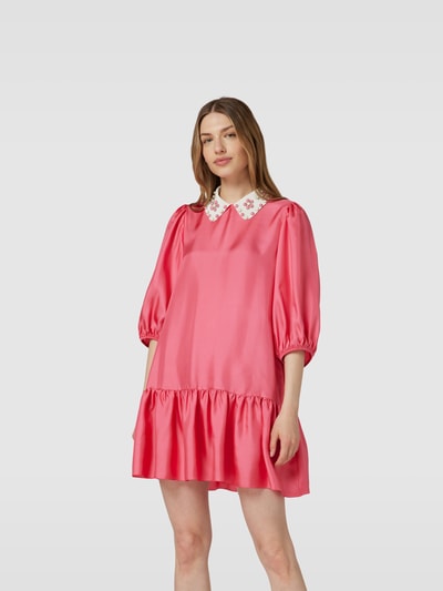 RED Valentino Knielanges Kleid mit Zierbesatz Lachs 4