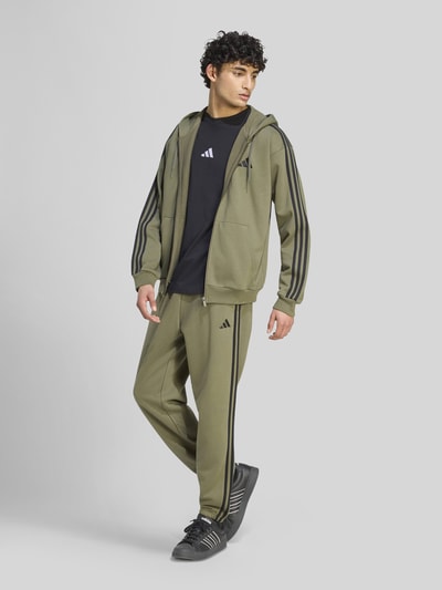 adidas Sportswear Regular Fit Sweathose aus Baumwoll-Mix Oliv 1