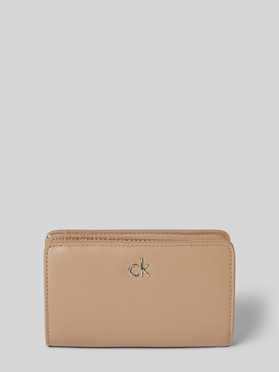 CK Calvin Klein Portfel z detalem z logo Beżowy 1