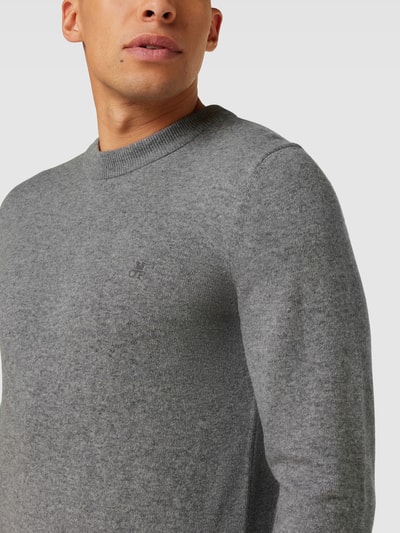 Marc O'Polo Strickpullover mit Logo-Stitching Mittelgrau Melange 3