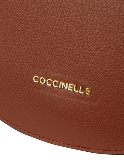 Coccinelle Saddle Bag aus Leder mit Logo-Applikation  Cognac 5