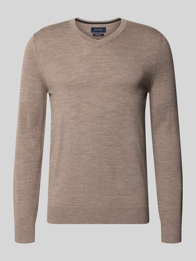 Produktfoto, Strickpullover aus Woll-Mix mit V-Ausschnitt von Christian Berg Men in beige, regular fit, ribboorden, heren, wolmix, ruglengte maat M 71 cm, mouwlengte maat M 73 cm