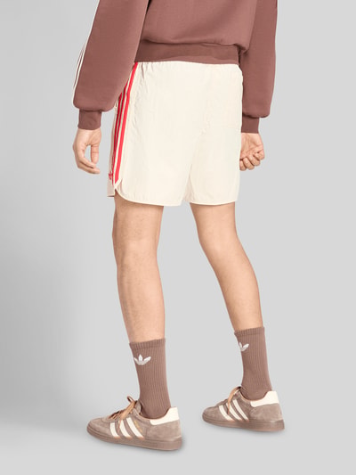 adidas Originals Regular Fit Trainingsshorts mit Logo Stitching Beige 5
