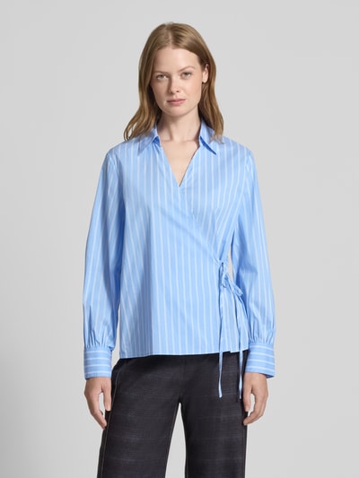Christian Berg Woman Blouse in wikkellook met V-hals Blauw - 4