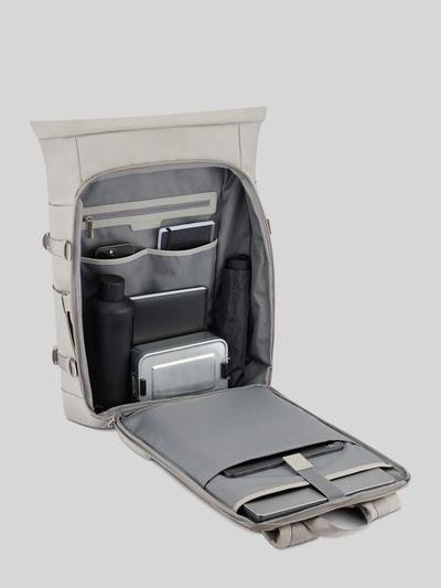 Kapten & Son Rucksack mit Kofferbefestigung Modell 'HELSINIKI PRO' Hellgrau 3