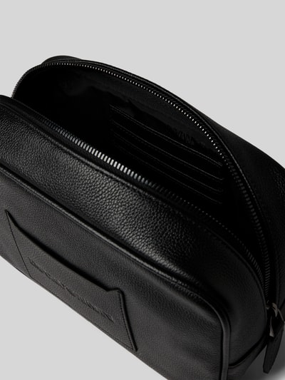Emporio Armani Kulturtasche in Leder-Optik Black 5