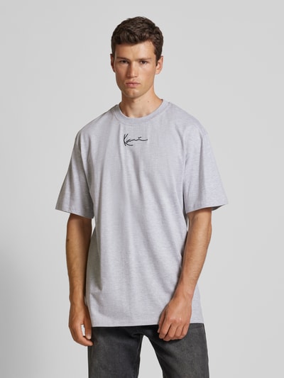 KARL KANI T-Shirt mit Label-Stitching Hellgrau Melange 4