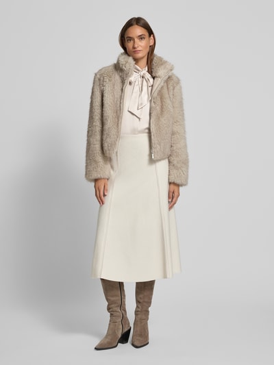 Marc Cain Regular Fit Schluppenbluse mit verdeckter Knopfleiste Sand 1