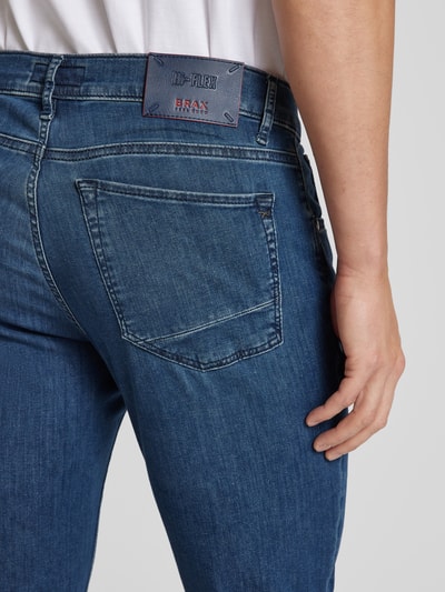 Brax Straight fit jeans met labelpatch, model 'CHUCK' Donkerblauw - 3