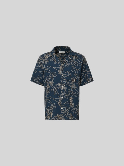 Produktfoto, Freizeithemd mit Reverskragen von Forét im Baumwoll-Mix, navy mit beigem floralem Allover-Stitching, kurzärmelig, Regular Fit