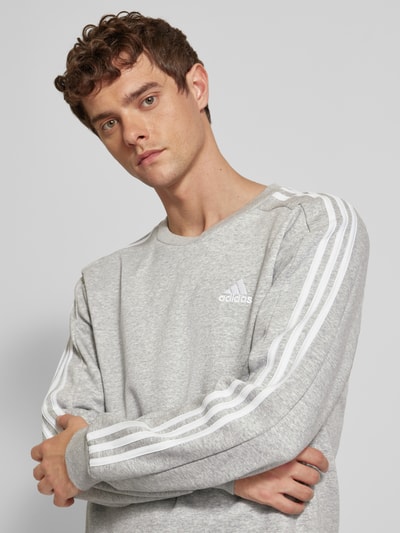 ADIDAS SPORTSWEAR Sweatshirt mit Label-Stitching Hellgrau 3