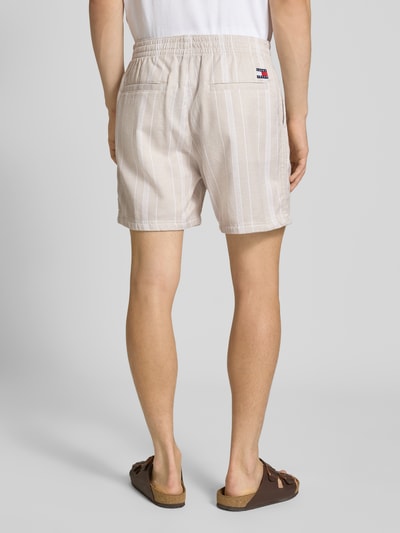 Tommy Jeans Regular Fit Shorts mit Allover-Muster Beige 5