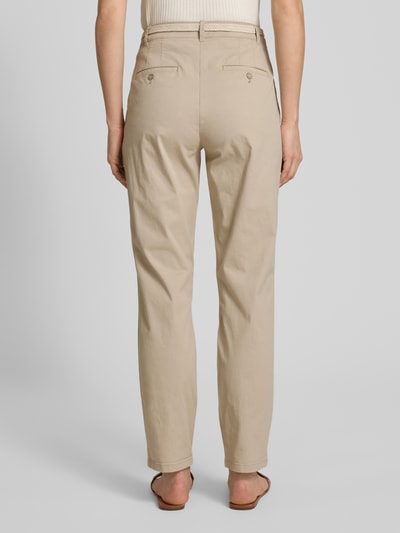 Christian Berg Woman Casual Fit Chino mit Gürtel Sand 5