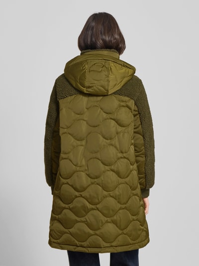 Marc O'Polo Płaszcz puchowy o kroju regular fit z obszyciem z imitacji futerka Khaki 5