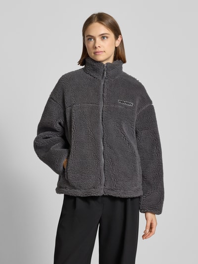 Review Kurtka polarowa ze stójką i detalem z logo Ciemnoszary 4