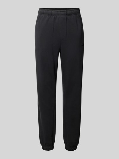 Ellesse Spodnie dresowe o kroju regular fit z wpuszczanymi kieszeniami model ‘ORVINIO’ Czarny 2