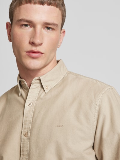 Levi's® Regular Fit Freizeithemd mit Button-Down-Kragen Beige 3