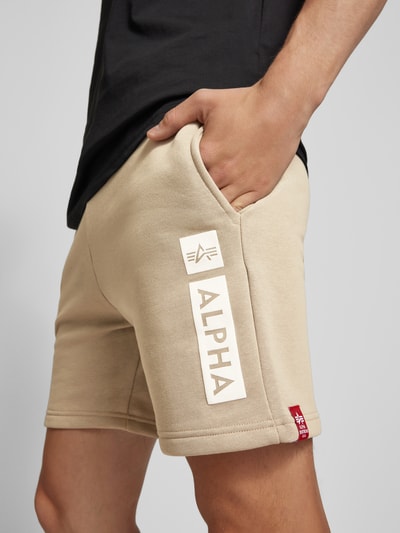 Alpha Industries Sweatshorts mit elastischem Bund und Tunnelzug Sand 3