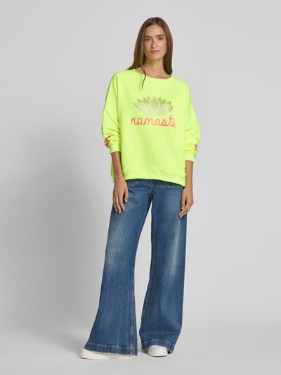 miss goodlife Oversized Sweatshirt mit Statement-Print Neon Gelb 1
