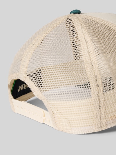 Produktfoto, Trucker Cap mit Stitching Modell 'Bulletproof' von GOORIN BROS. aus Material-Mix mit Baumwoll-Anteil, verstärkter Schirm, Größenverstellbar, beigefarbene Mesh-Struktur, detaillierte Nahaufnahme der Rückseite