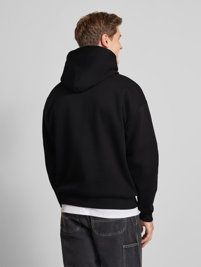 Review X MATW Hoodie mit Label-Print Black 5