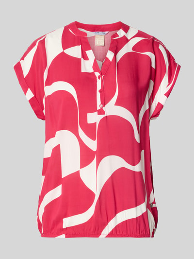 Produktfoto, Regular Fit Bluse aus reiner Viskose Modell 'Miriama' von ZABAIONE, rot mit weißen abstrakten Mustern, kurzärmelig, Tunika-Ausschnitt, elastischer Bund, Rückenlänge 62 cm bei Größe S